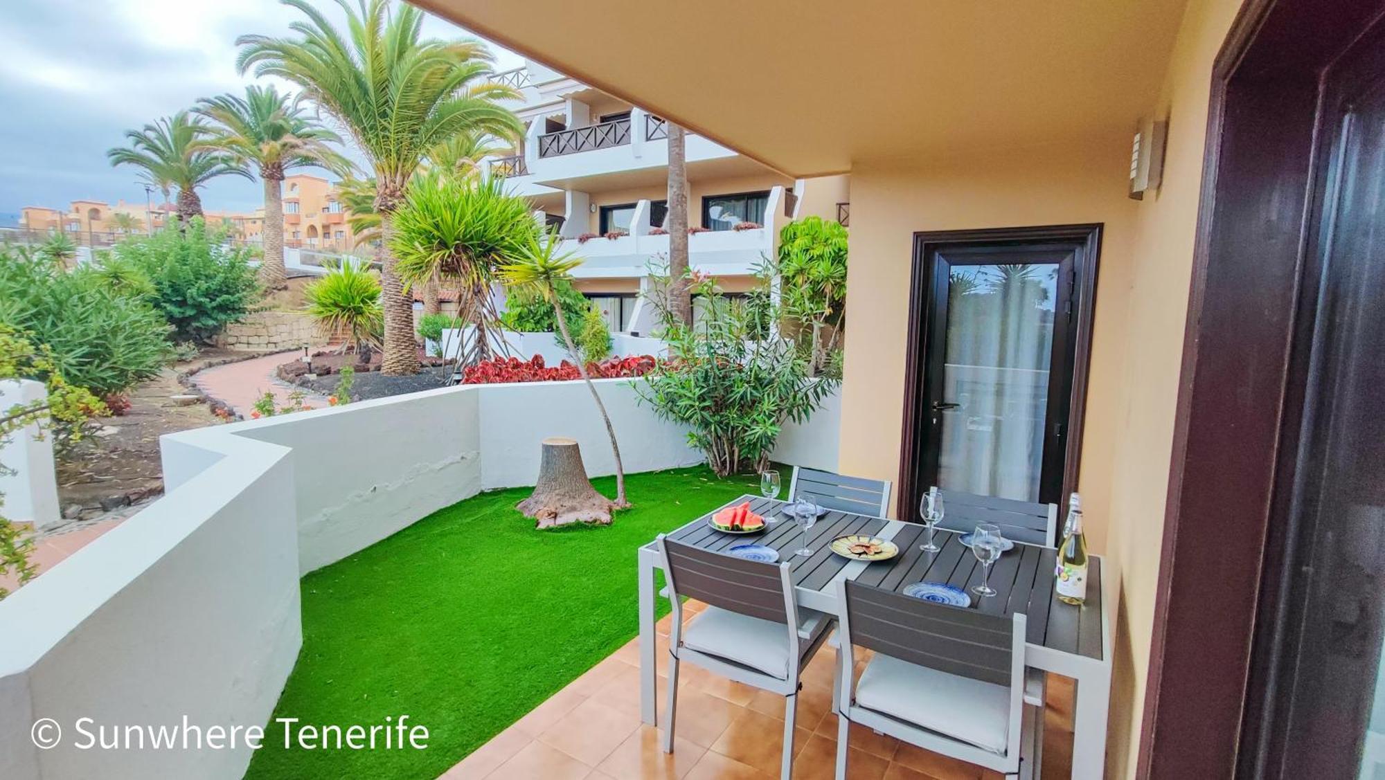 Spacious Apartment With Private Garden In Tenerife South ซานมิเกลเดียโบนา ภายนอก รูปภาพ